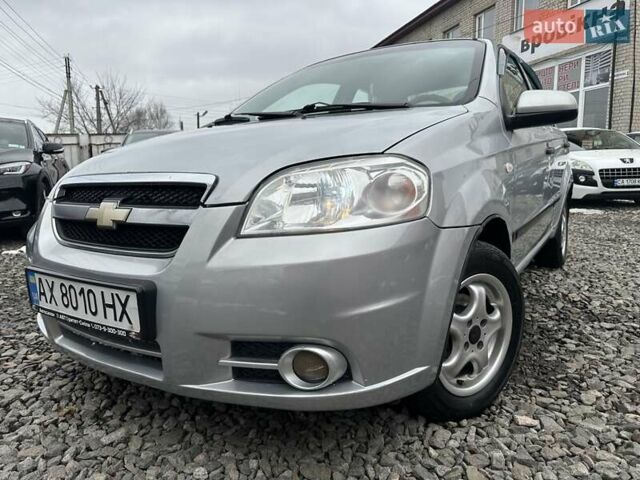 Серый Шевроле Авео, объемом двигателя 1.5 л и пробегом 166 тыс. км за 3900 $, фото 4 на Automoto.ua