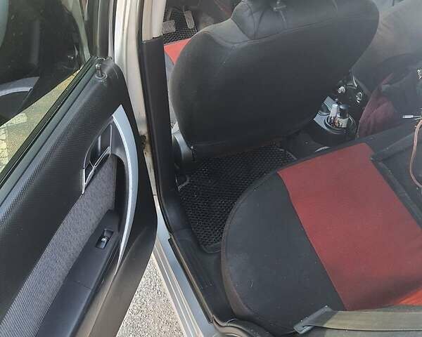 Серый Шевроле Авео, объемом двигателя 1.5 л и пробегом 260 тыс. км за 4600 $, фото 21 на Automoto.ua