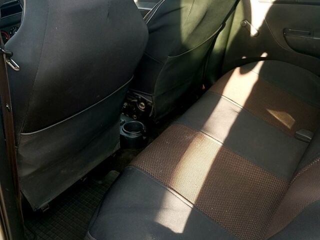 Серый Шевроле Авео, объемом двигателя 1.5 л и пробегом 110 тыс. км за 4000 $, фото 4 на Automoto.ua