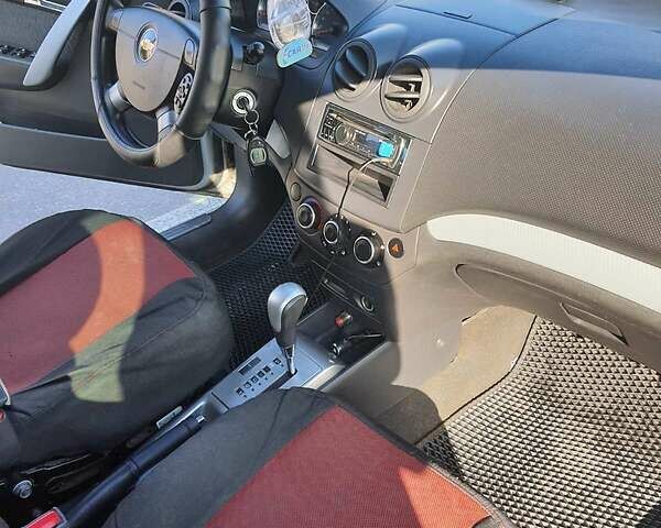 Серый Шевроле Авео, объемом двигателя 1.5 л и пробегом 260 тыс. км за 4600 $, фото 17 на Automoto.ua