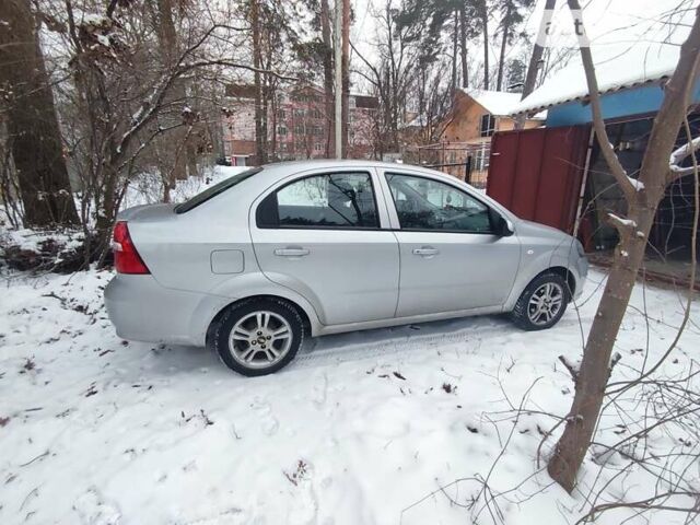 Сірий Шевроле Авео, об'ємом двигуна 1.4 л та пробігом 101 тис. км за 5000 $, фото 5 на Automoto.ua