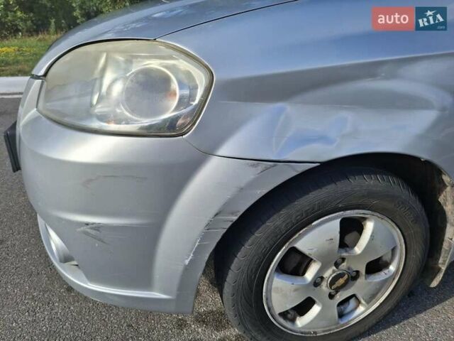 Серый Шевроле Авео, объемом двигателя 1.5 л и пробегом 180 тыс. км за 5000 $, фото 11 на Automoto.ua