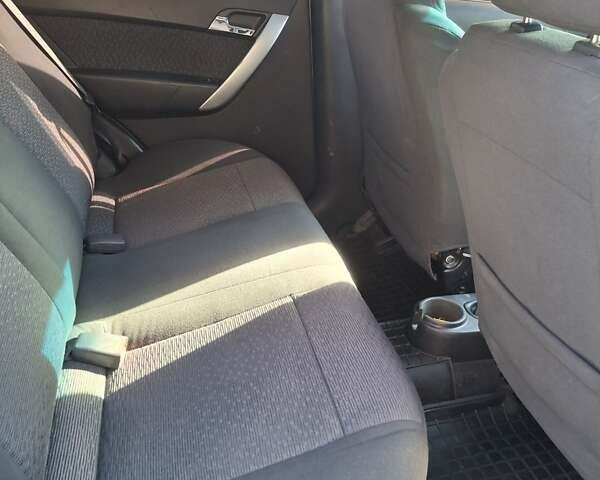 Серый Шевроле Авео, объемом двигателя 1.5 л и пробегом 180 тыс. км за 5000 $, фото 5 на Automoto.ua