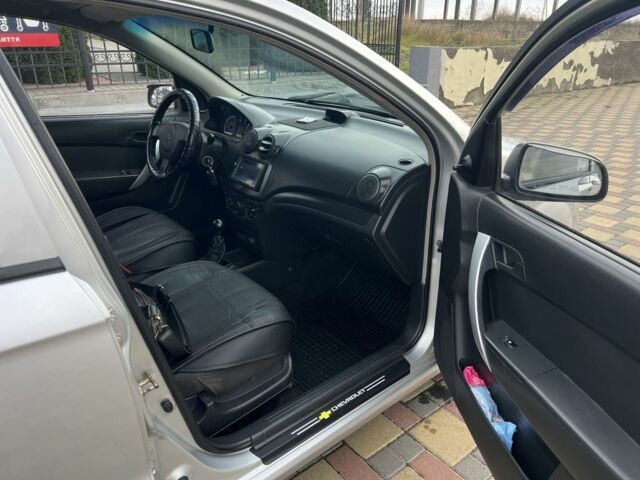 Серый Шевроле Авео, объемом двигателя 1.5 л и пробегом 188 тыс. км за 4200 $, фото 15 на Automoto.ua