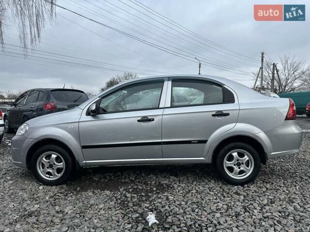 Серый Шевроле Авео, объемом двигателя 1.5 л и пробегом 166 тыс. км за 3900 $, фото 5 на Automoto.ua