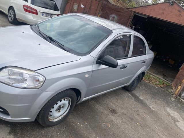 Шевроле Авео 2010 в Черкассах на Automoto.ua Серый Шевроле Авео, объемом двигателя 1.5 л и пробегом 300 тыс. км за 2500 $, фото 1 на Automoto.ua