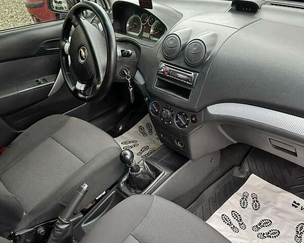 Серый Шевроле Авео, объемом двигателя 1.5 л и пробегом 160 тыс. км за 3700 $, фото 10 на Automoto.ua