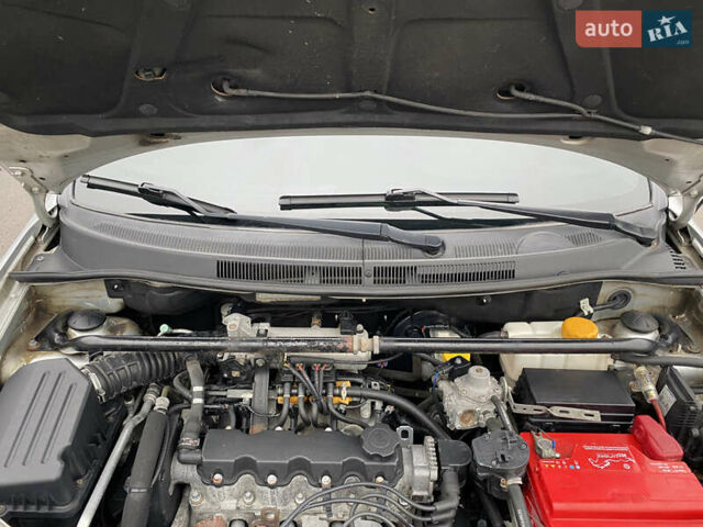 Сірий Шевроле Авео, об'ємом двигуна 1.5 л та пробігом 175 тис. км за 4950 $, фото 16 на Automoto.ua
