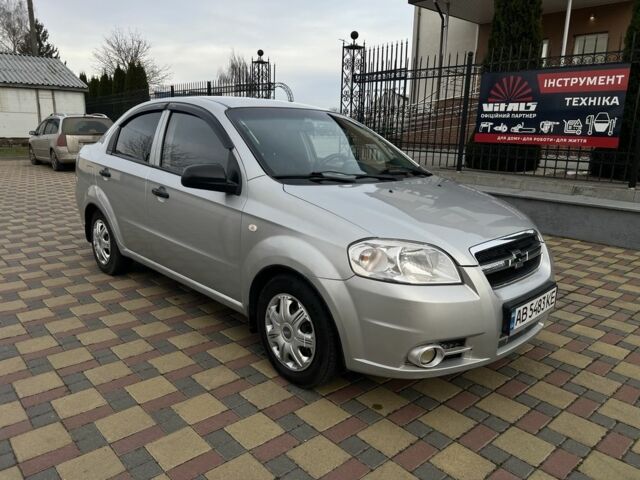 Серый Шевроле Авео, объемом двигателя 1.5 л и пробегом 188 тыс. км за 4200 $, фото 2 на Automoto.ua