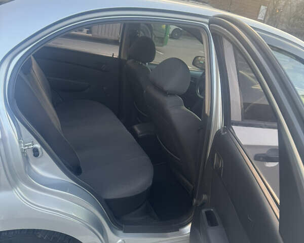 Сірий Шевроле Авео, об'ємом двигуна 1.5 л та пробігом 98 тис. км за 4100 $, фото 6 на Automoto.ua