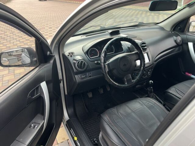 Серый Шевроле Авео, объемом двигателя 1.5 л и пробегом 188 тыс. км за 4200 $, фото 11 на Automoto.ua