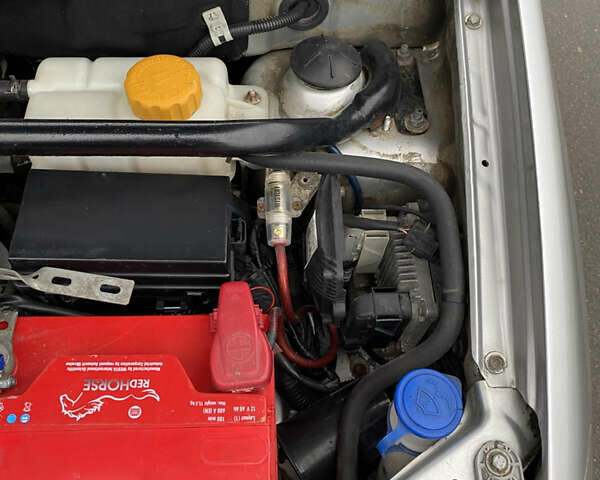 Сірий Шевроле Авео, об'ємом двигуна 1.5 л та пробігом 175 тис. км за 4950 $, фото 14 на Automoto.ua