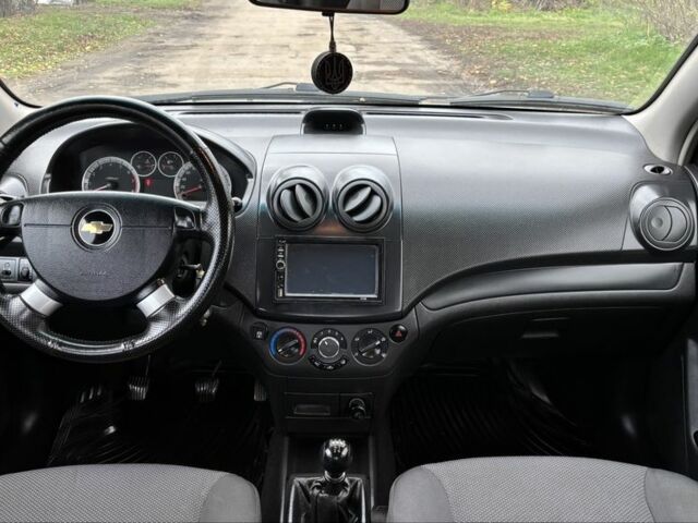 Серый Шевроле Авео, объемом двигателя 1.5 л и пробегом 167 тыс. км за 4500 $, фото 5 на Automoto.ua