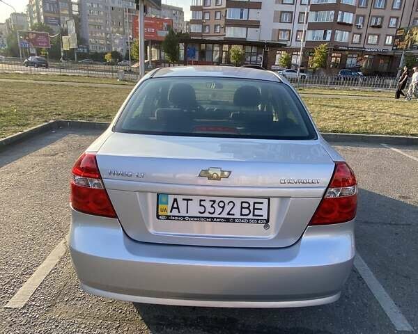 Серый Шевроле Авео, объемом двигателя 1.5 л и пробегом 184 тыс. км за 5500 $, фото 3 на Automoto.ua