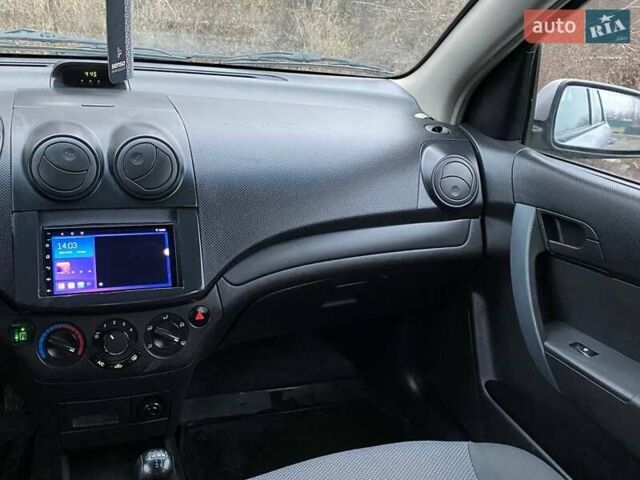 Серый Шевроле Авео, объемом двигателя 1.5 л и пробегом 124 тыс. км за 4800 $, фото 24 на Automoto.ua