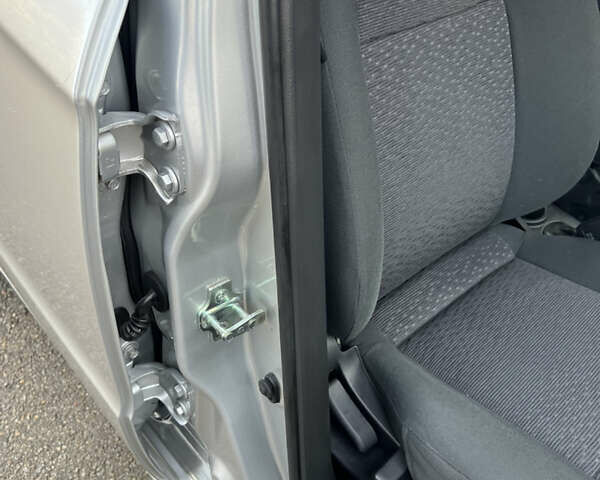 Серый Шевроле Авео, объемом двигателя 0 л и пробегом 140 тыс. км за 5450 $, фото 22 на Automoto.ua