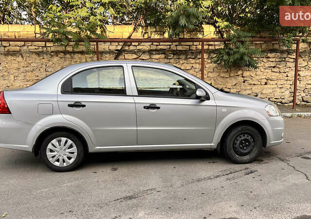 Шевроле Авео 2011 в Николаеве на Automoto.ua Серый Шевроле Авео, объемом двигателя 1.5 л и пробегом 24 тыс. км за 6900 $, фото 11 на Automoto.ua