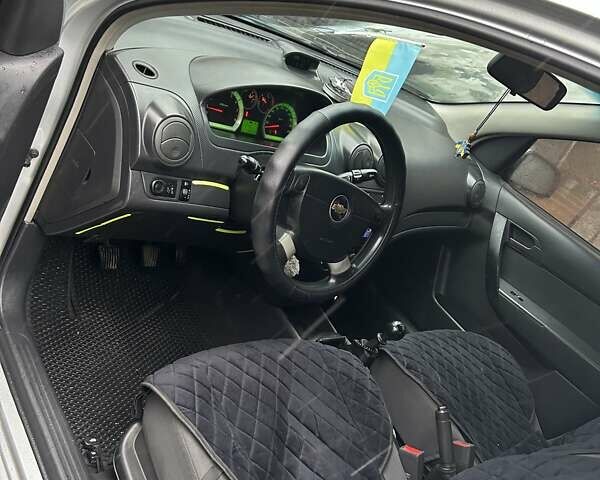 Серый Шевроле Авео, объемом двигателя 1.5 л и пробегом 139 тыс. км за 3700 $, фото 22 на Automoto.ua