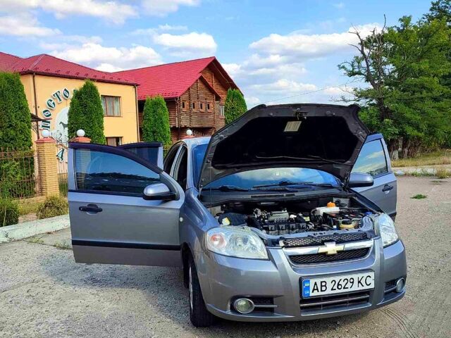 Серый Шевроле Авео, объемом двигателя 1.5 л и пробегом 260 тыс. км за 5500 $, фото 3 на Automoto.ua