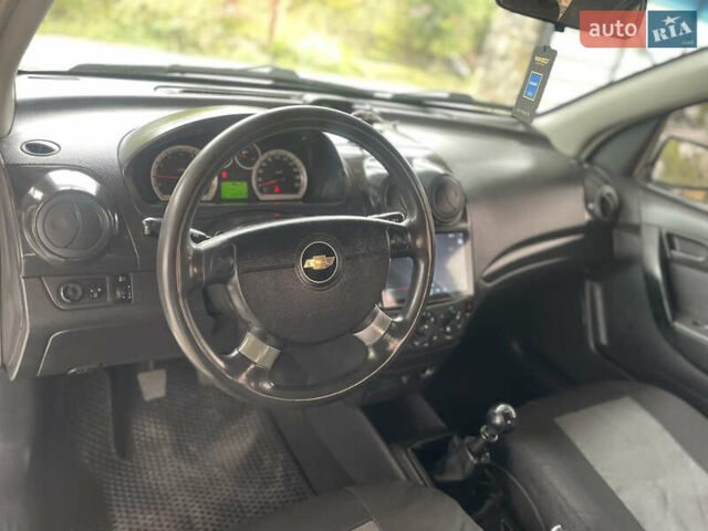 Сірий Шевроле Авео, об'ємом двигуна 1.5 л та пробігом 139 тис. км за 3899 $, фото 25 на Automoto.ua