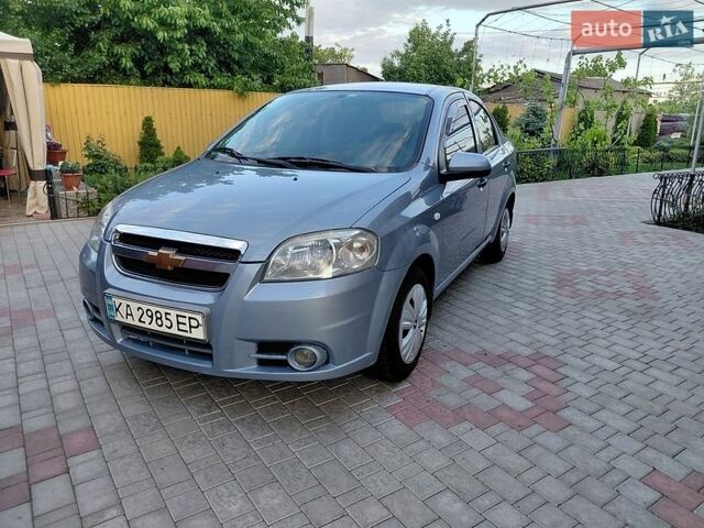 Серый Шевроле Авео, объемом двигателя 1.5 л и пробегом 250 тыс. км за 3999 $, фото 5 на Automoto.ua