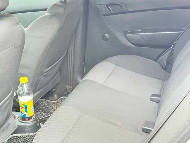 Серый Шевроле Авео, объемом двигателя 1.5 л и пробегом 168 тыс. км за 2200 $, фото 5 на Automoto.ua