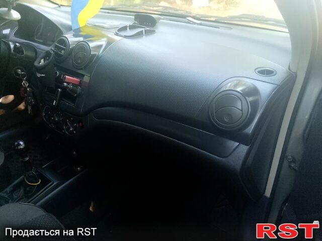 Сірий Шевроле Авео, об'ємом двигуна 1.5 л та пробігом 170 тис. км за 4200 $, фото 13 на Automoto.ua