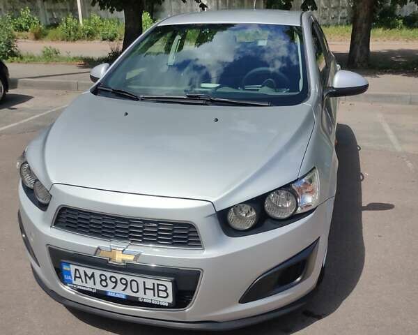 Серый Шевроле Авео, объемом двигателя 1.4 л и пробегом 168 тыс. км за 5900 $, фото 1 на Automoto.ua