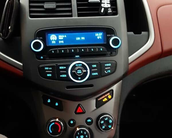 Сірий Шевроле Авео, об'ємом двигуна 1.4 л та пробігом 147 тис. км за 6400 $, фото 19 на Automoto.ua