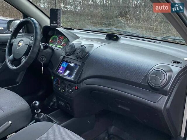 Серый Шевроле Авео, объемом двигателя 1.5 л и пробегом 124 тыс. км за 4800 $, фото 22 на Automoto.ua