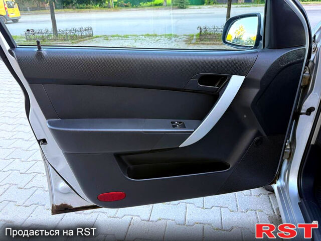 Серый Шевроле Авео, объемом двигателя 1.5 л и пробегом 104 тыс. км за 5750 $, фото 6 на Automoto.ua