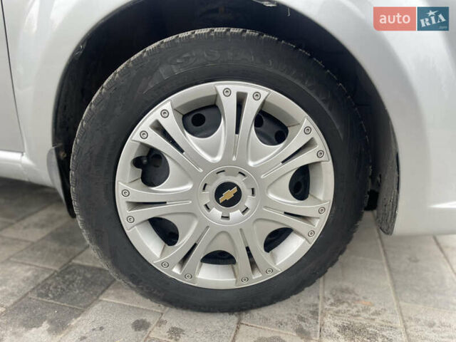 Сірий Шевроле Авео, об'ємом двигуна 1.5 л та пробігом 139 тис. км за 3899 $, фото 13 на Automoto.ua