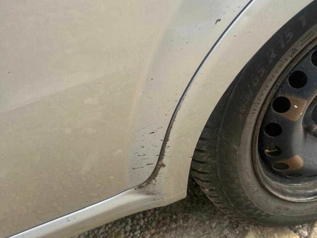 Серый Шевроле Авео, объемом двигателя 1.5 л и пробегом 175 тыс. км за 3450 $, фото 4 на Automoto.ua