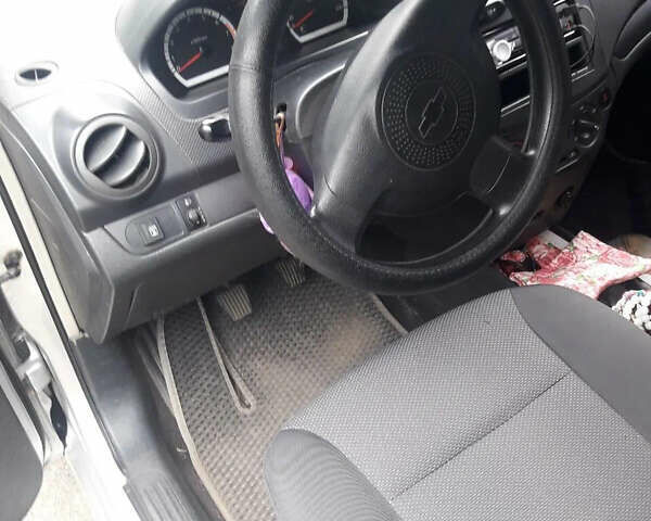 Серый Шевроле Авео, объемом двигателя 1.51 л и пробегом 137 тыс. км за 5000 $, фото 5 на Automoto.ua