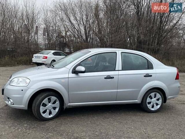 Серый Шевроле Авео, объемом двигателя 1.5 л и пробегом 124 тыс. км за 4800 $, фото 6 на Automoto.ua