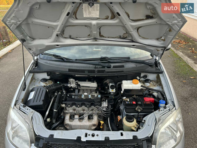 Серый Шевроле Авео, объемом двигателя 0 л и пробегом 140 тыс. км за 5450 $, фото 25 на Automoto.ua