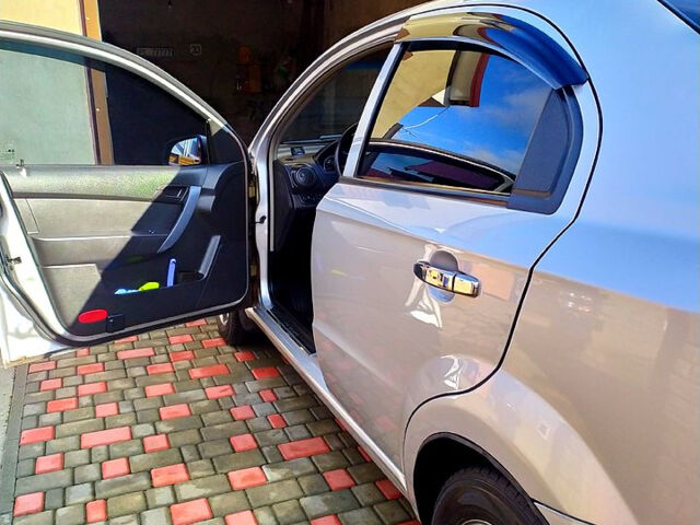 Серый Шевроле Авео, объемом двигателя 1.5 л и пробегом 144 тыс. км за 5000 $, фото 6 на Automoto.ua