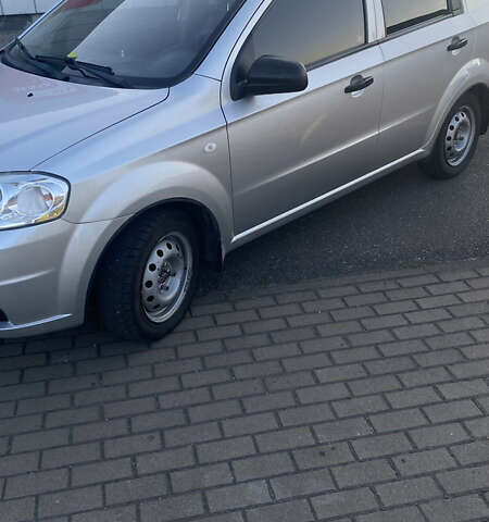 Сірий Шевроле Авео, об'ємом двигуна 1.6 л та пробігом 70 тис. км за 4500 $, фото 6 на Automoto.ua