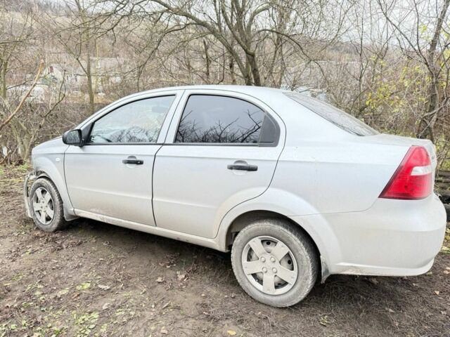 Серый Шевроле Авео, объемом двигателя 1.5 л и пробегом 168 тыс. км за 2200 $, фото 1 на Automoto.ua