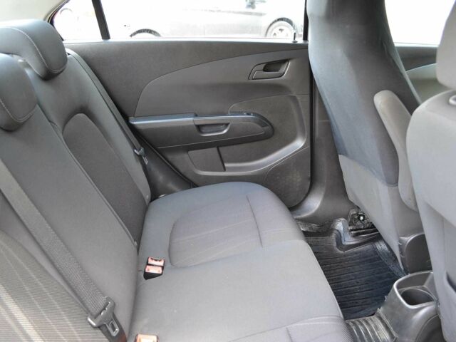 Серый Шевроле Авео, объемом двигателя 1.4 л и пробегом 169 тыс. км за 5900 $, фото 4 на Automoto.ua