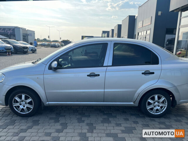 Серый Шевроле Авео, объемом двигателя 1.5 л и пробегом 295 тыс. км за 4600 $, фото 3 на Automoto.ua