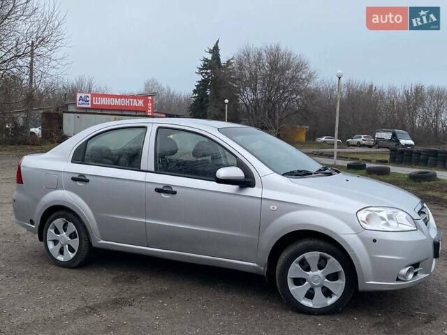 Серый Шевроле Авео, объемом двигателя 1.5 л и пробегом 124 тыс. км за 4800 $, фото 15 на Automoto.ua