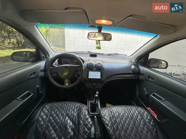 Серый Шевроле Авео, объемом двигателя 1.5 л и пробегом 194 тыс. км за 3850 $, фото 9 на Automoto.ua