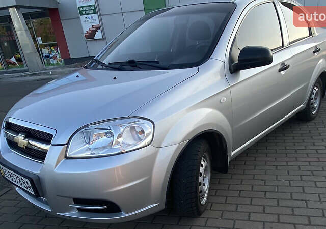Сірий Шевроле Авео, об'ємом двигуна 1.6 л та пробігом 70 тис. км за 4500 $, фото 1 на Automoto.ua