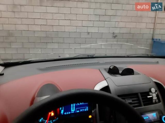 Сірий Шевроле Авео, об'ємом двигуна 1.4 л та пробігом 147 тис. км за 6400 $, фото 21 на Automoto.ua