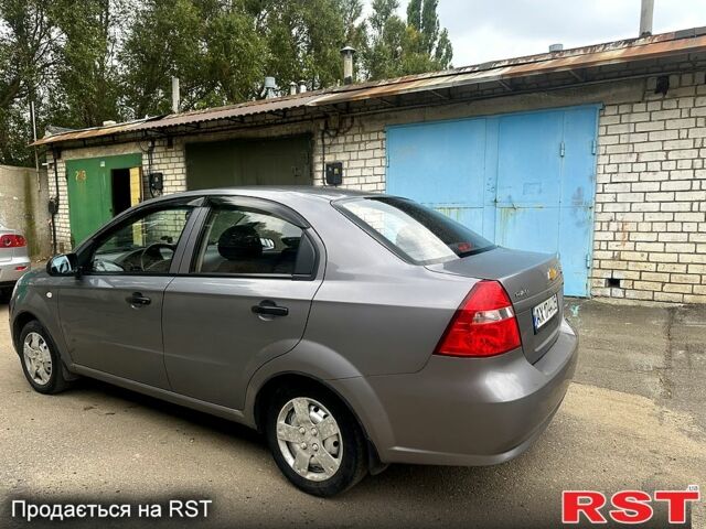 Серый Шевроле Авео, объемом двигателя 1.5 л и пробегом 159 тыс. км за 4400 $, фото 2 на Automoto.ua
