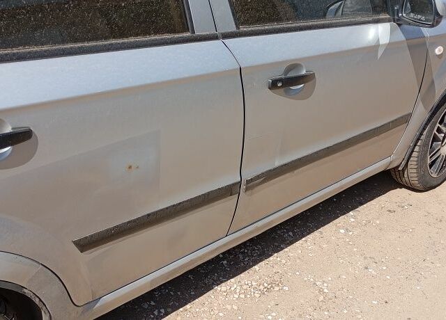 Серый Шевроле Авео, объемом двигателя 1.5 л и пробегом 300 тыс. км за 3000 $, фото 1 на Automoto.ua