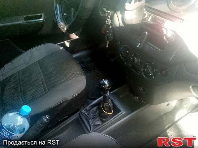 Сірий Шевроле Авео, об'ємом двигуна 1.5 л та пробігом 170 тис. км за 4200 $, фото 8 на Automoto.ua