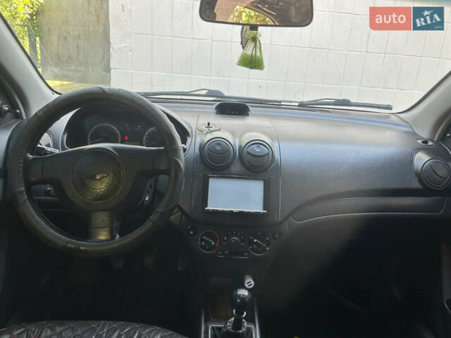 Серый Шевроле Авео, объемом двигателя 1.5 л и пробегом 194 тыс. км за 3850 $, фото 8 на Automoto.ua