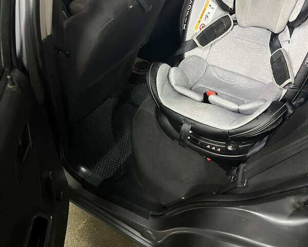 Сірий Шевроле Авео, об'ємом двигуна 1.5 л та пробігом 183 тис. км за 4000 $, фото 5 на Automoto.ua